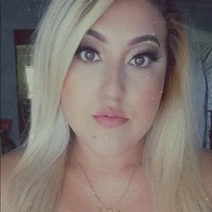 Meet your Posher, Rosa